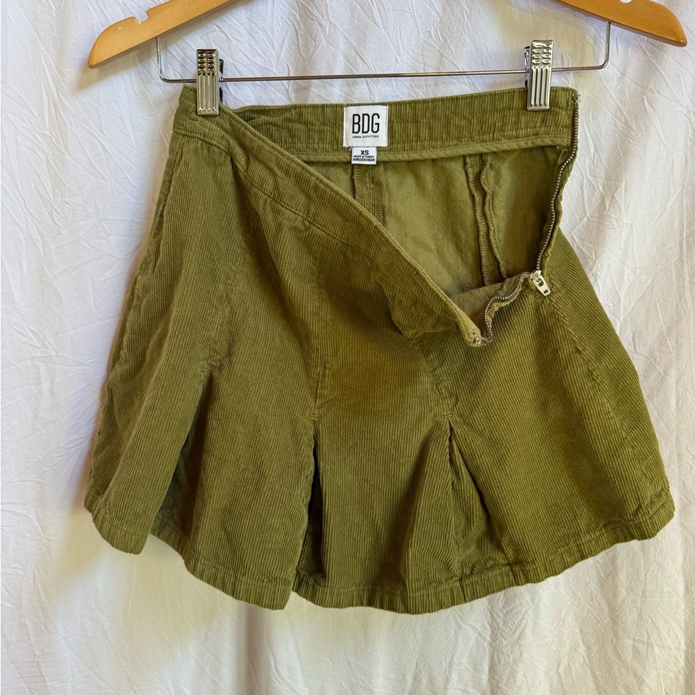 BDG Olive Corduroy Mini Skirt XS Y2K Indie A Line Skater 2000s Urban Outfitters